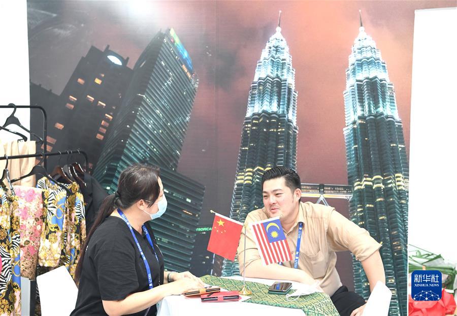 (新華全媒頭條·圖文互動(dòng))(12)十八歲的見證——從東博會(huì)看中國(guó)—東盟合作之變