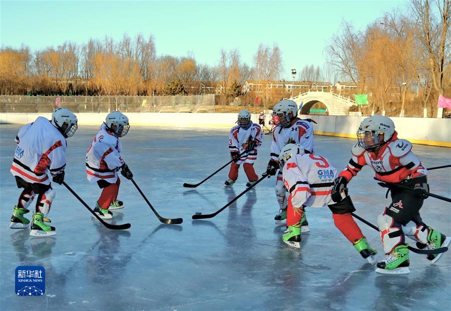 (新華全媒頭條·圖文互動(dòng))(8)書寫體育強(qiáng)國逐夢(mèng)奮進(jìn)新篇章——以習(xí)近平同志為核心的黨中央關(guān)心體育事業(yè)發(fā)展紀(jì)實(shí)