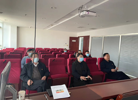 關(guān)于收看“高舉偉大旗幟、牢記領(lǐng)袖囑托、做到‘兩個確?！钊雽W(xué)習(xí)貫徹省第十一次黨代會精神集中宣講視頻”的活動簡報